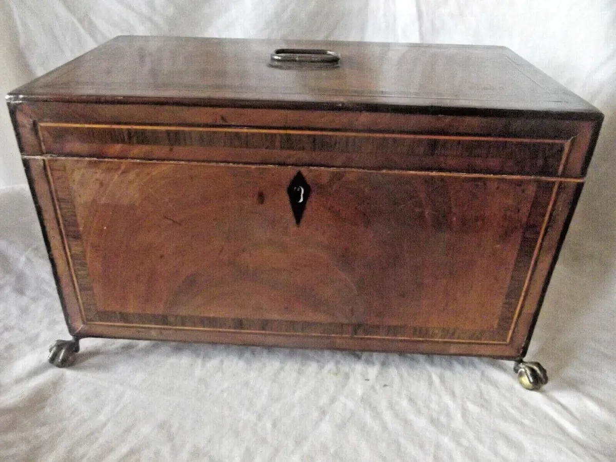 George III Mahogany Tea Caddy with 2 Compartments & Bowl on Ball & Claw Feet