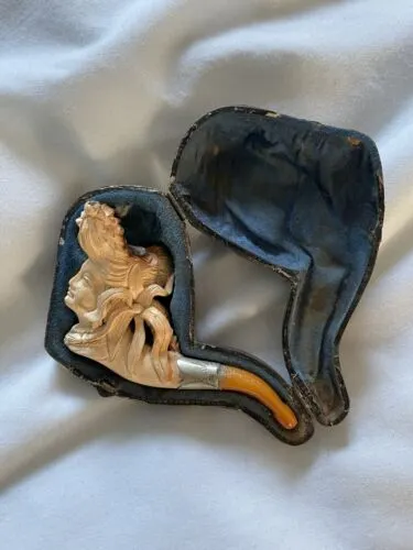 Vintage French Marianne Liberty clay pipe In Original Box