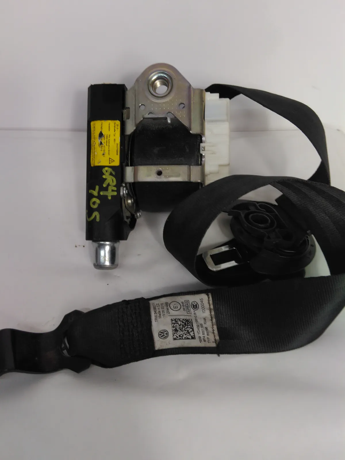 VW POLO 6R 5DR FRONT PASSENGER SIDE SEAT BELT 6R4857705