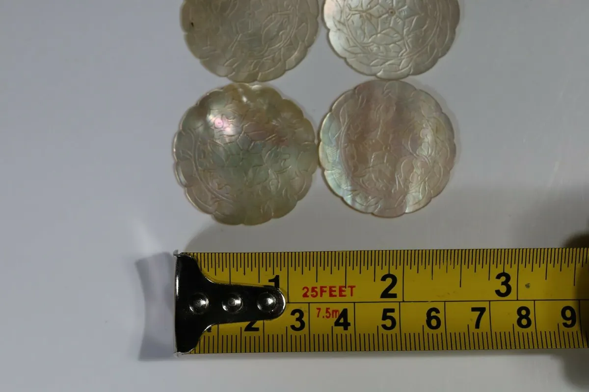 6 1780s Chinese Mother Of Pearl Gaming Counters Tokens Chips Hand Carved Doves