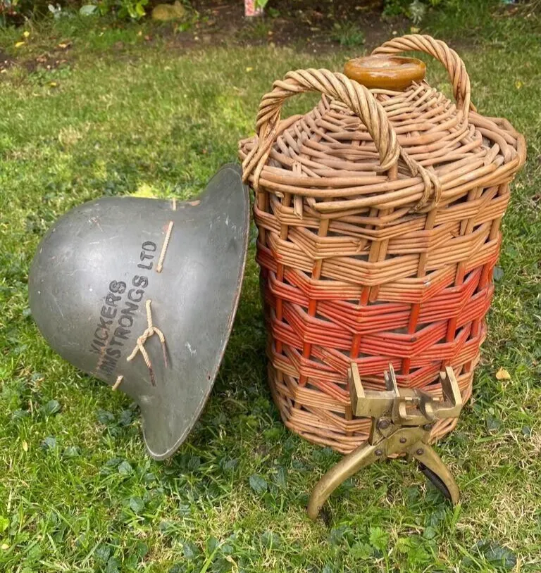 WW2 RAF Loading Tool /  WW1 SRD JAR / VICKE ARMSTRONGS LTD  FACTORY Helmet