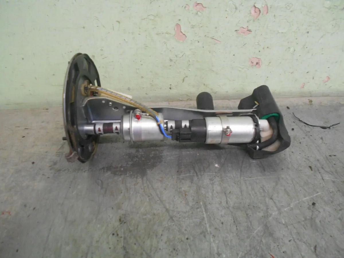 honda  fjs 600  silverwing   fuel  pump