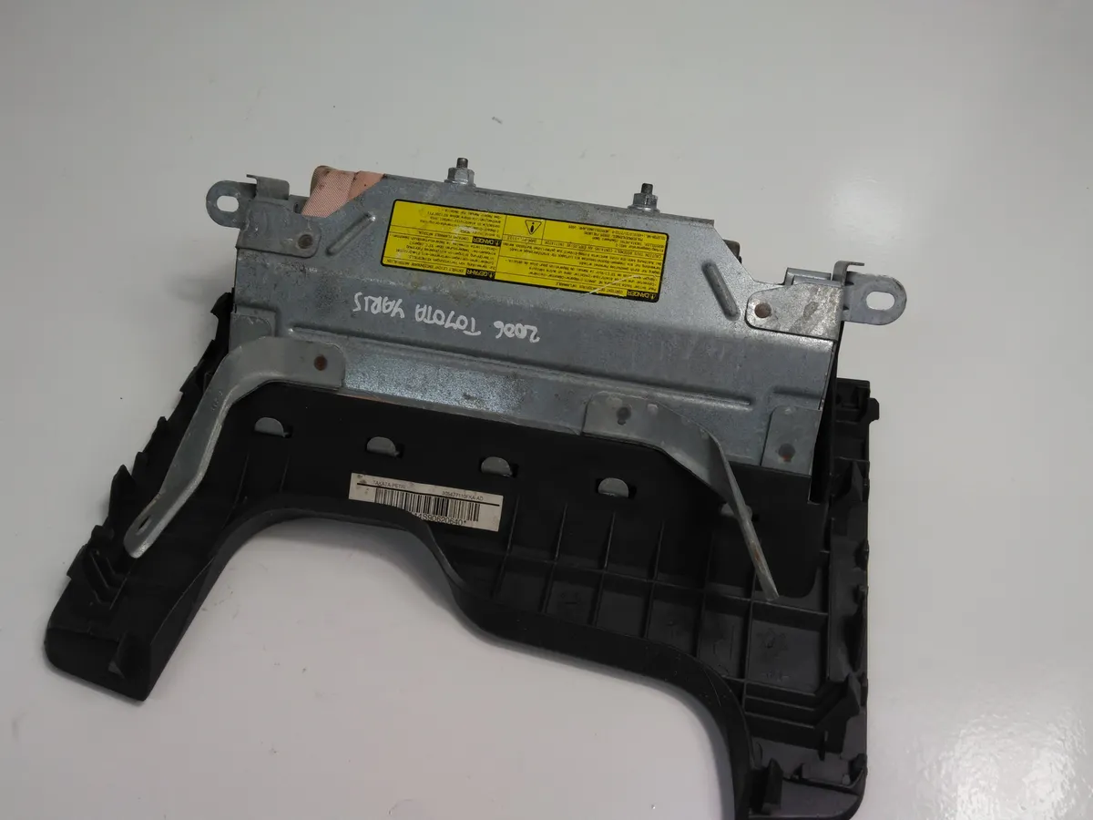 Toyota Yaris Knee Safety Bag & Trim RH UK Drivers 05-10 MK2 XP90 305477110FKA-AD