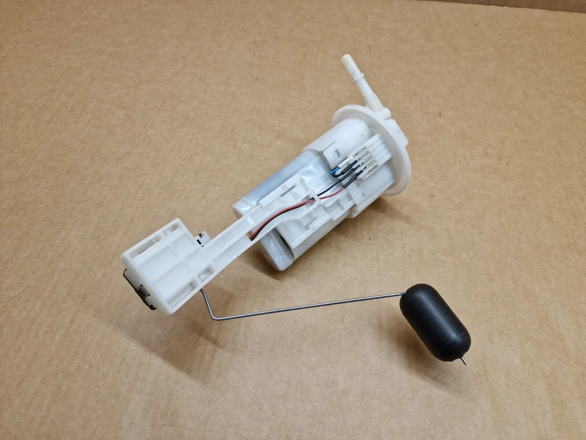 Suzuki GSX-S GSXS 750 Petrol fuel pump Low miles Genuine OE 2017 - 2023