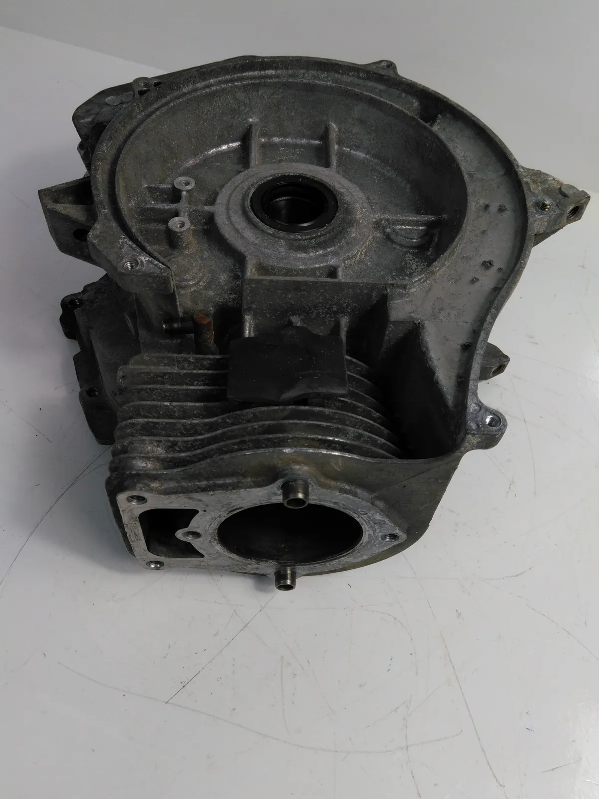 Bare engine block / crankcase X Yamaha G9 golf buggy / J38 petrol