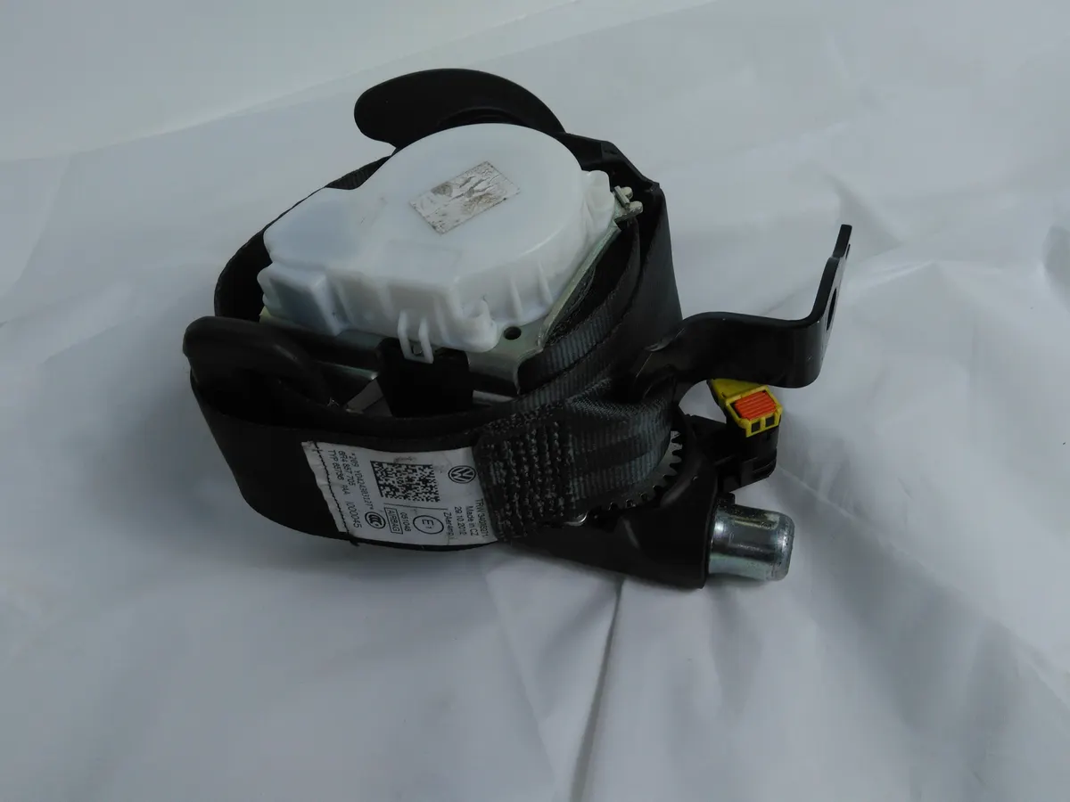 VW POLO 6R MK8 5 DOOR NSF PASSENGER NEAR SIDE FRONT SEAT BELT - 6R4857705