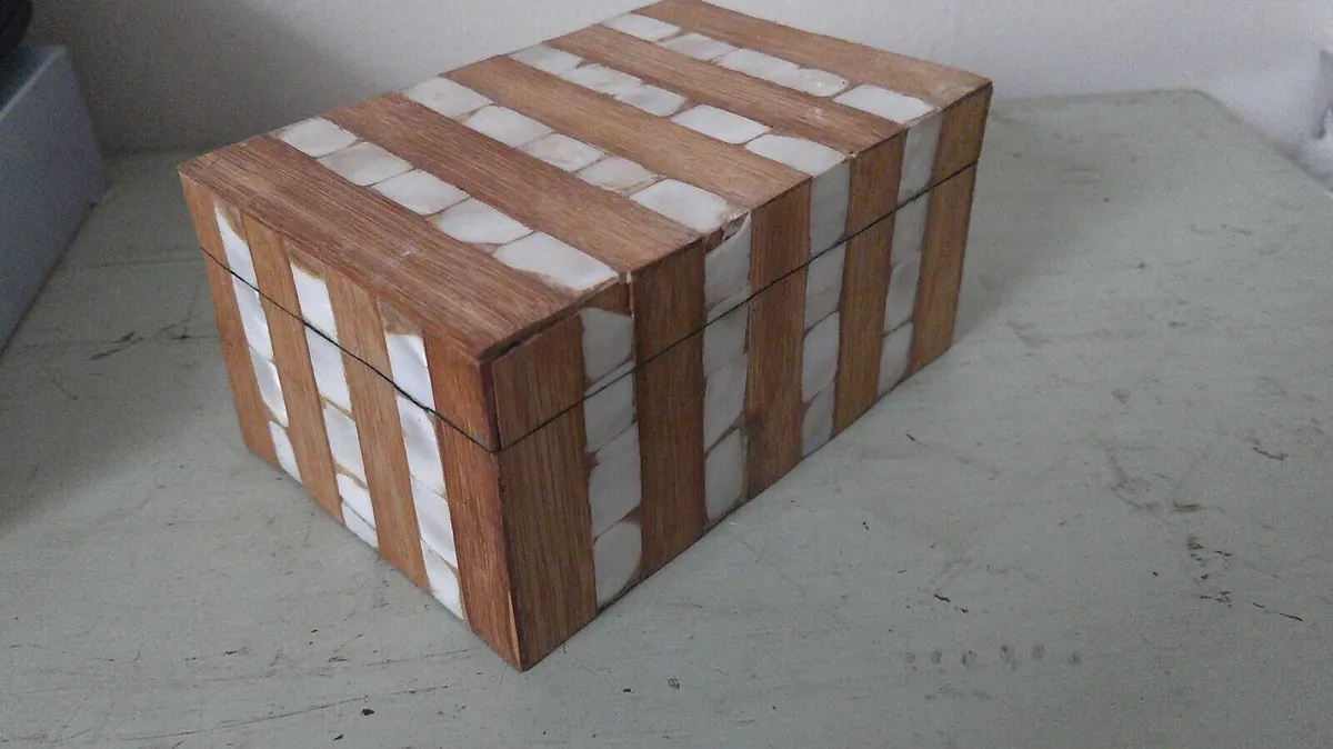 Parlane Wood & Mother of Pearl Trinket Box