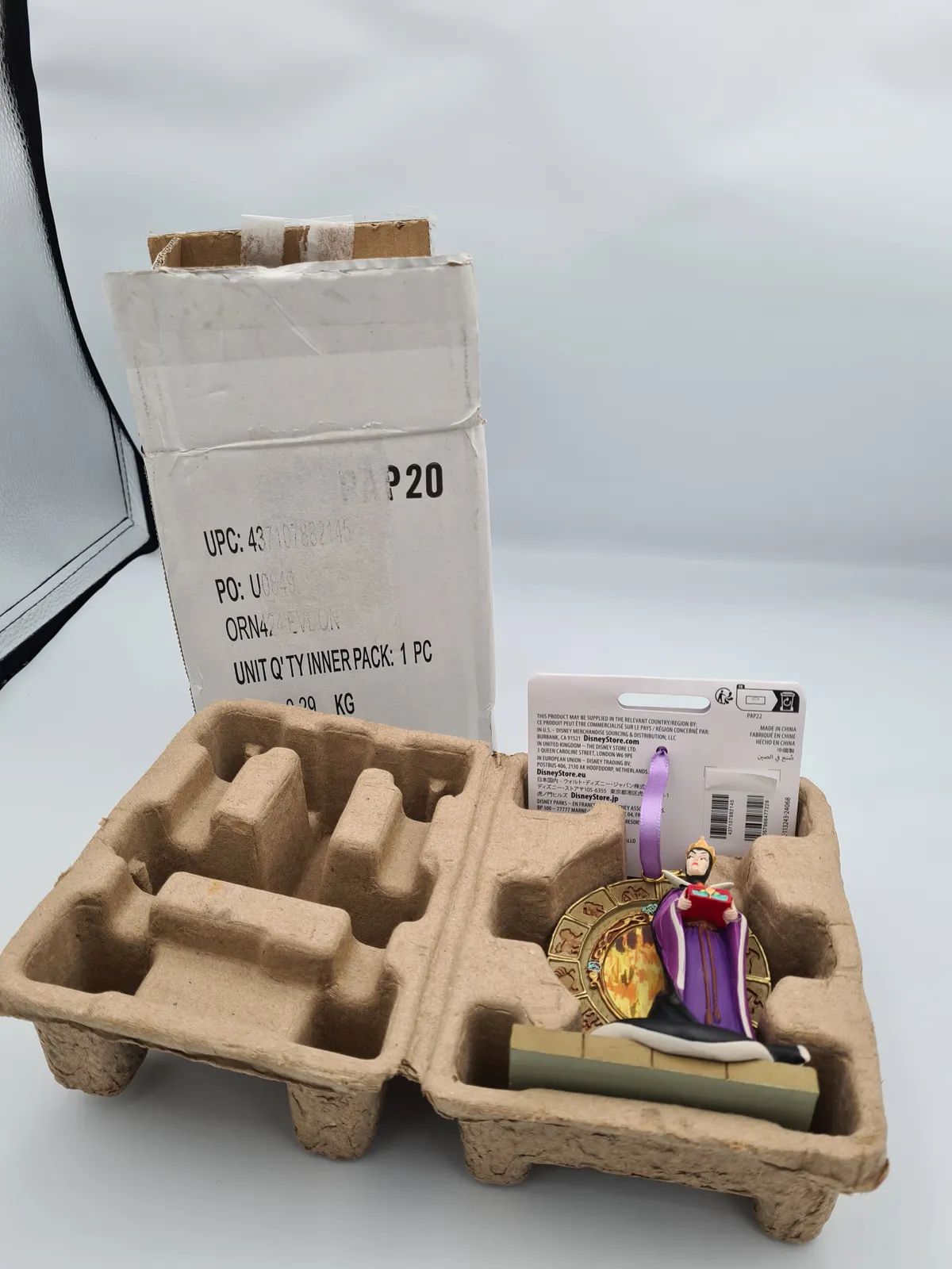 Evil Queen and Magic Mirror Sketchbook Ornament, Snow White and the Seven Dwarfs