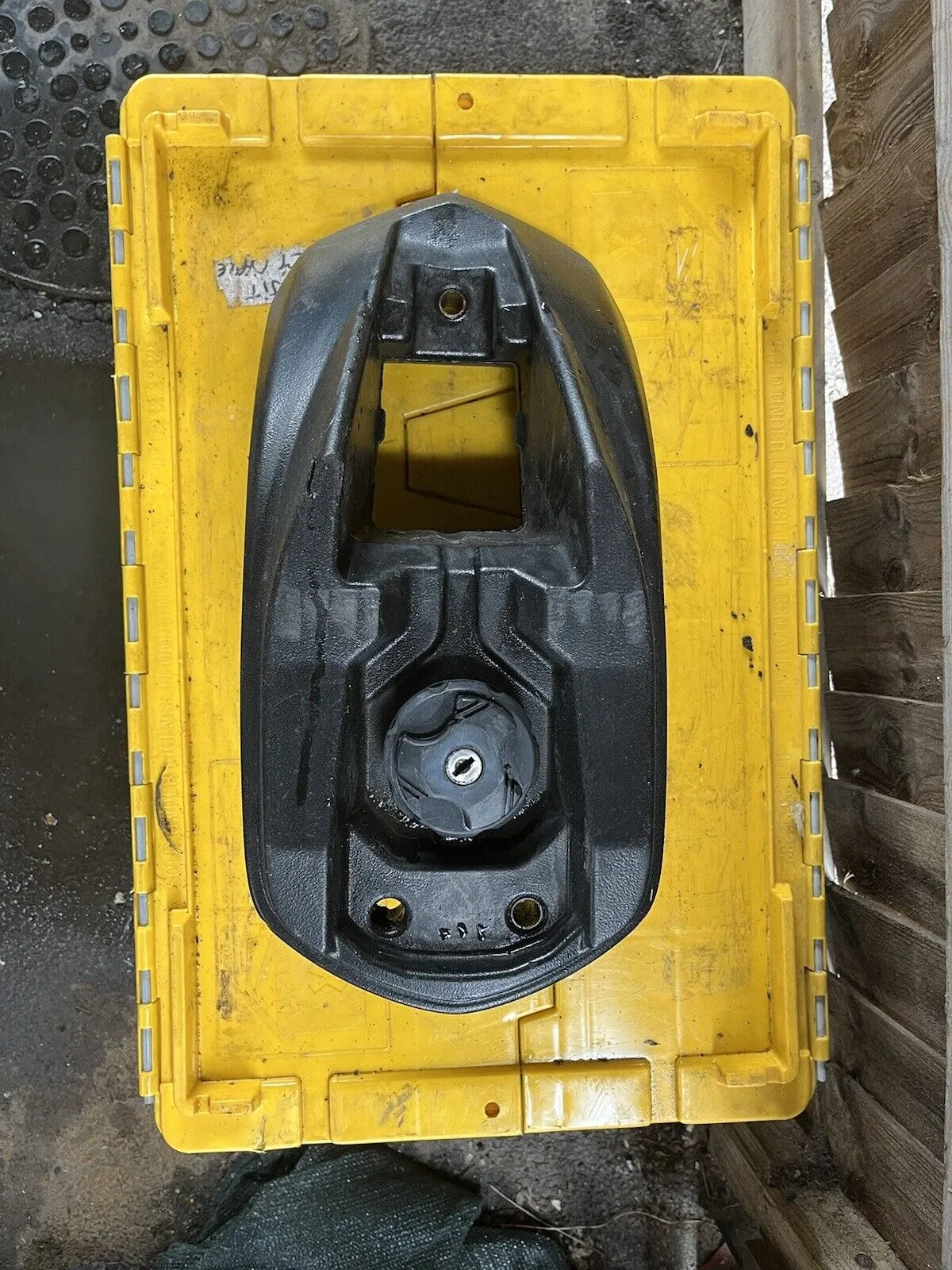 PEUGEOT LUDIX 50 FUEL PETROL GAS TANK 1176324000 OEM