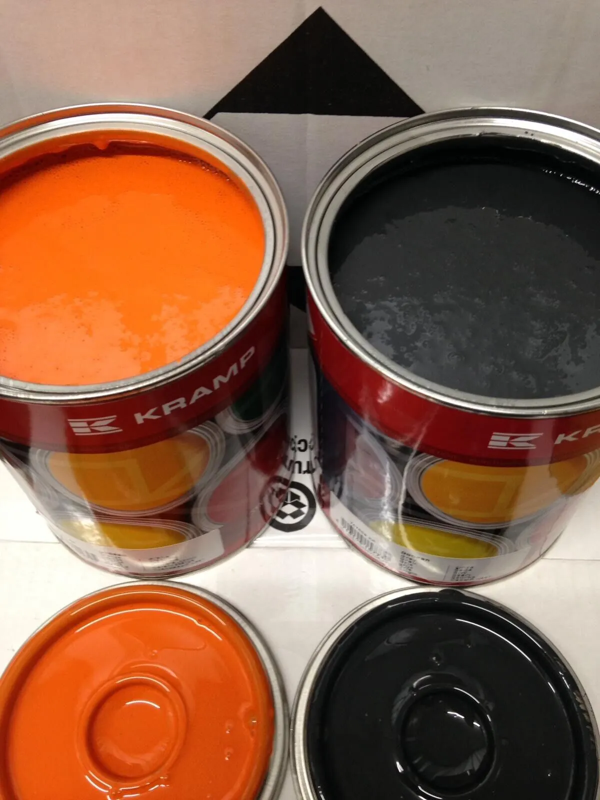Doosan Digger Orange & Counterweight Dark Grey High Enamel Paint 1 Litre Tins