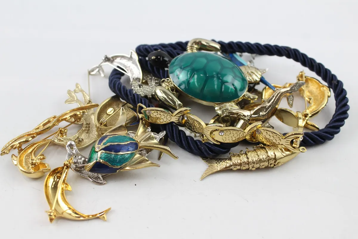 Animal Themed Jewellery Ocean Fish Seahorse Sea Turtle Enamel Stone Set x 19