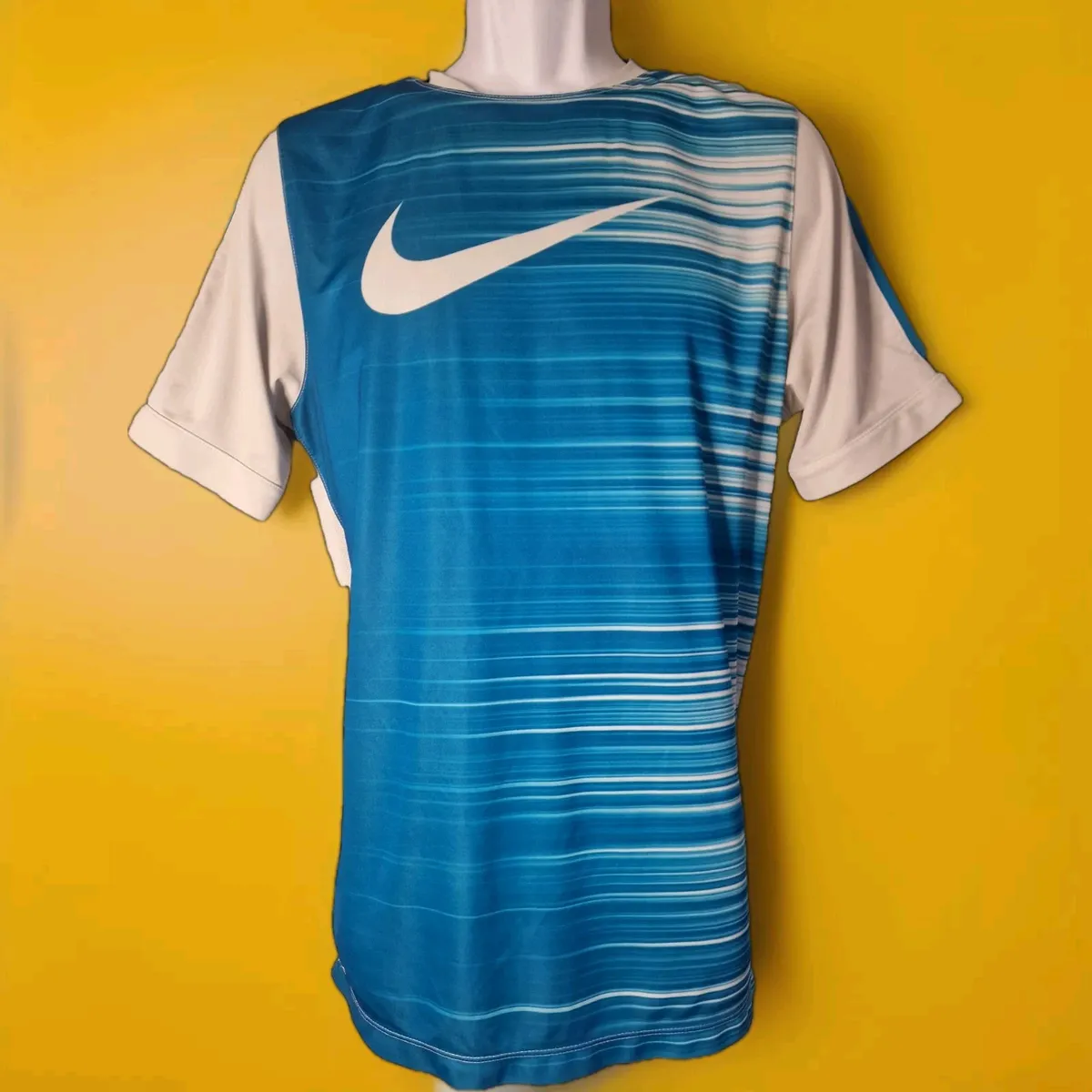 Nike Miler Men's DRI-FIT UK L  Short Sleeve Running Top Training Blue White Gym