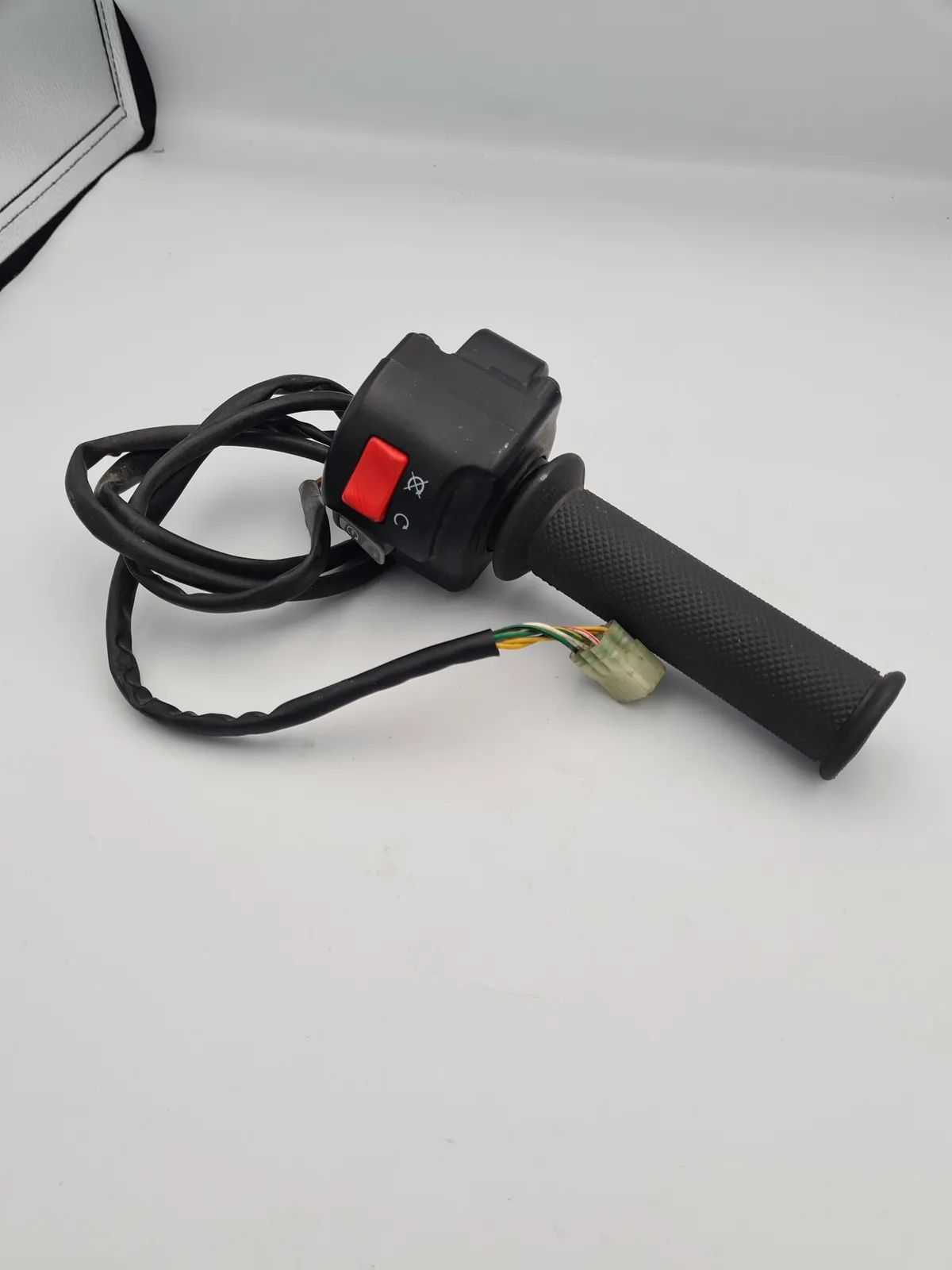 KTM 1050 ADVENTURE (17) 2015 2016 2017 RIGHT START-STOP E-GAS SWITCH GEAR BK296