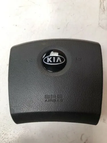 KIA SORENTO MK 1  2002-2007 DRIVERS OFF SIDE STEERING WHEEL AIRBAG OVAL BADGE