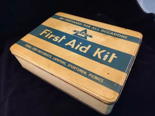 Vintage DAVRIC Motorist's safety kit complete in metal tin and unused. FREE P&P
