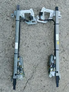 2 Pete2066Pair of seat belt presenters, tool kit, head unit