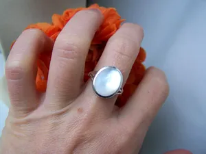 GORGEOUS VINTAGE SOLID STERLING SILVER MOTHER OF PEARL MOP RING SIZE P 7.5