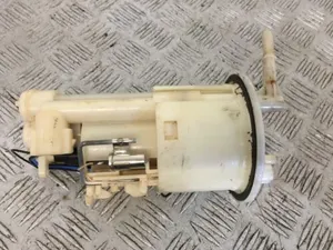 YAMAHA YZF R1 5PW PETROL PUMP  YEAR 2002-2003 (STOCK 899)