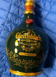 Glenfiddich Aged 18 Years Ancient Reserve Single Malt Whisky Bottle