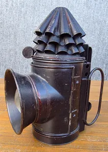 ANTIQUE VICTORIAN HIATT & CO POLICEMAN BULLSEYE LANTERN WITH BURNER
