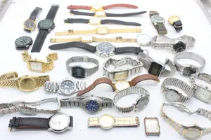 Lot of 30x Vintage Gents Quartz Wristwatches Casio Rotary Untested Spares Repair