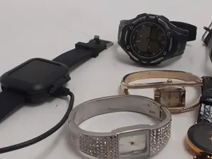 30 Mixed Watches Job Lot - Ladies Gents Quartz Digital Vintage Spares/Repair