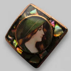Excellent Arts Crafts Art Nouveau Brooch Glass Mother of Pearl Portrait c.1900